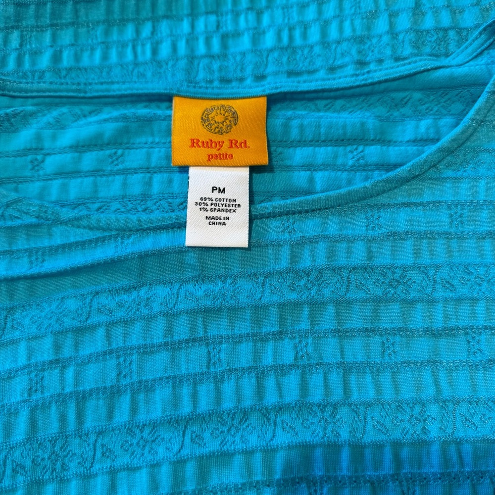 Ruby Rd. Turquoise crinkle Short Sleeve Top - Picture 7 of 7